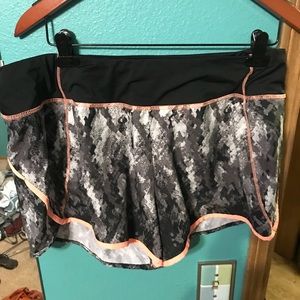 4 pairs of Reebok shorts